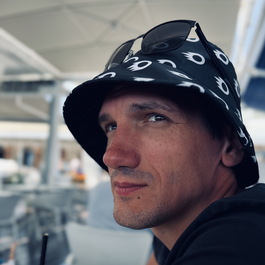 Виталий Леонов 