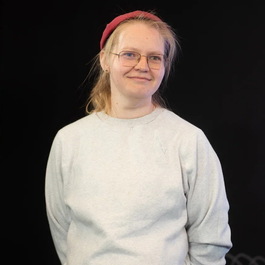Елена Деликанова 