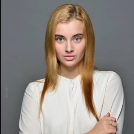 Алиса Бобовникова 