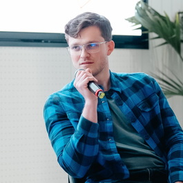 Владислав Сазонов 